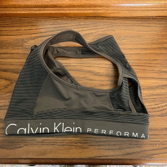 Calvin Klein performance sports bra in gray striped T back style size Med - Picture 3 of 5